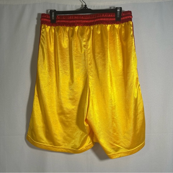 Spirit Halloween Dodgeball Movie Costume Bright Yellow Jersey & Shorts Set - Picture 4 of 7